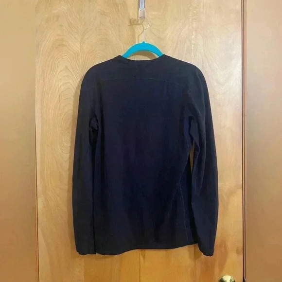 Champion Fitted Long Sleeve Black Size Medium EUC - Picture 9 of 9